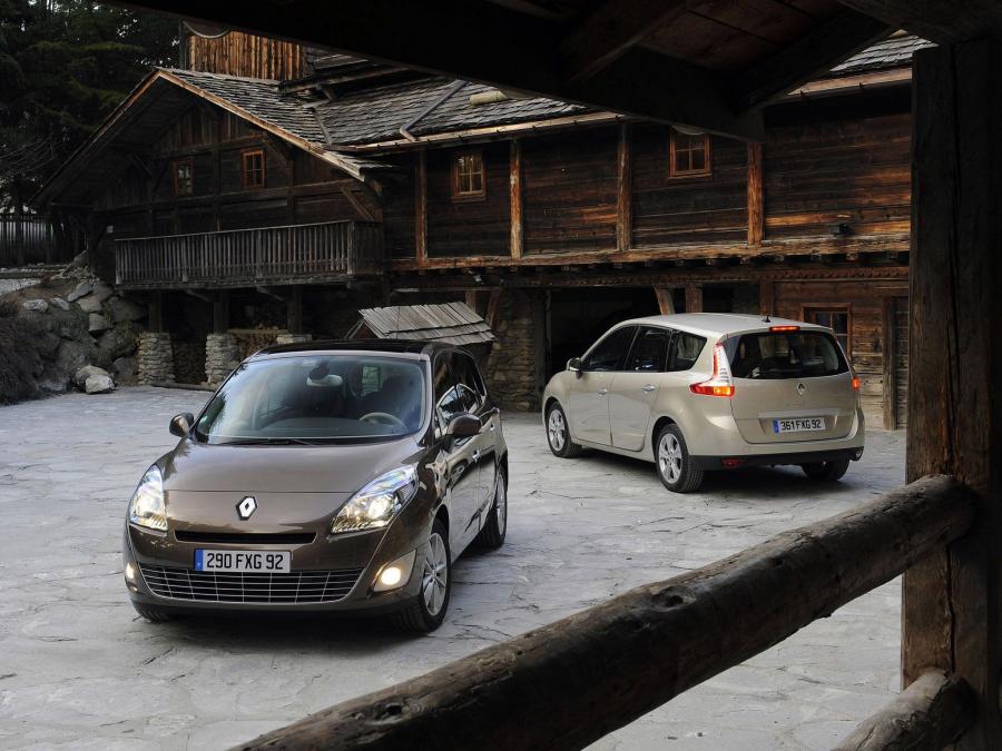  Renault Grand Scenic 2009 года  (фото 25 из 65)
